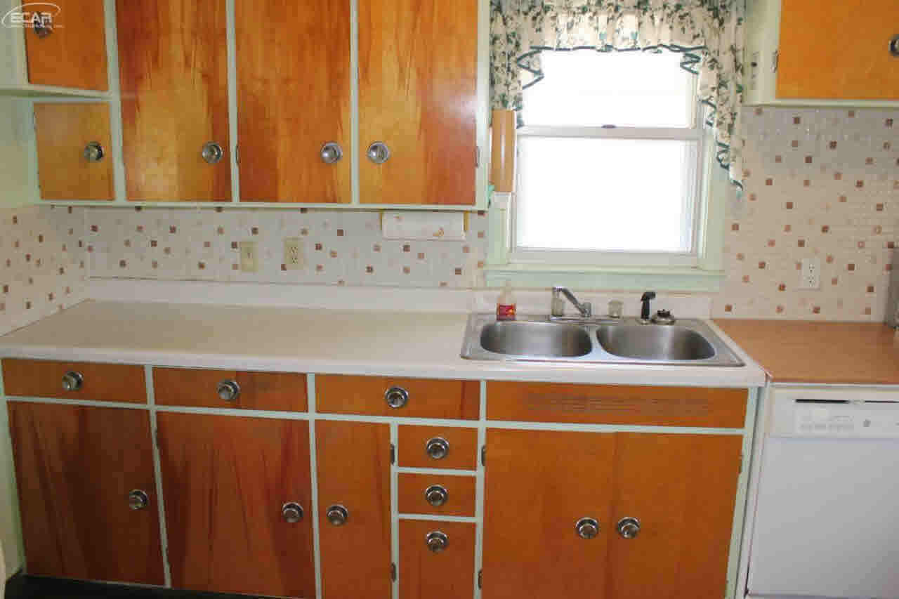 2322 West Mount Morris Road Mount Morris, MI 48458 - Photo 16 of 32 21366429-15.JPG