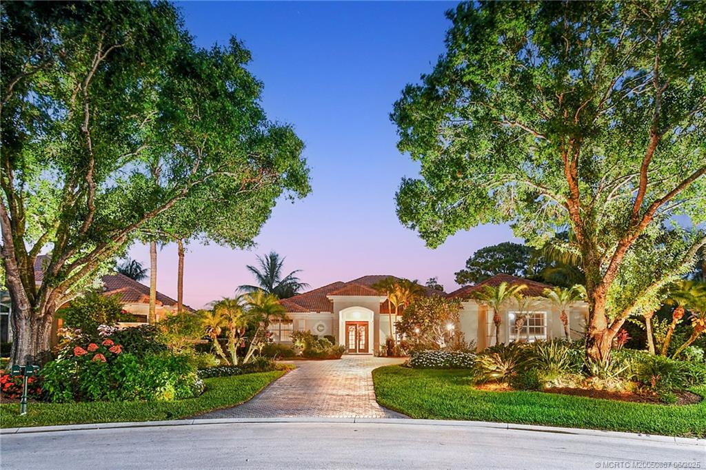 2109 Southeast Talbot Place Stuart, FL 34997 - Photo 1 of 59 Dramatic landscape lighting