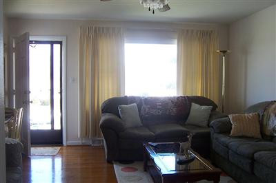 760 Kingston Road Lexington, KY 40505 - Photo 3 of 19 Gleaming hardwood floors!