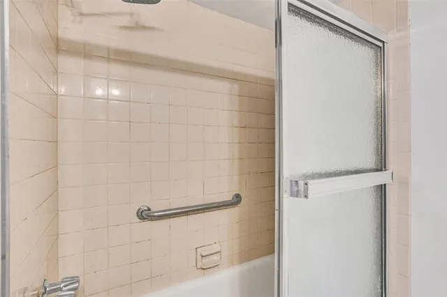 $157,000 | 9273 Southwest 8th Street, Unit 117, Boca Raton, FL 33428