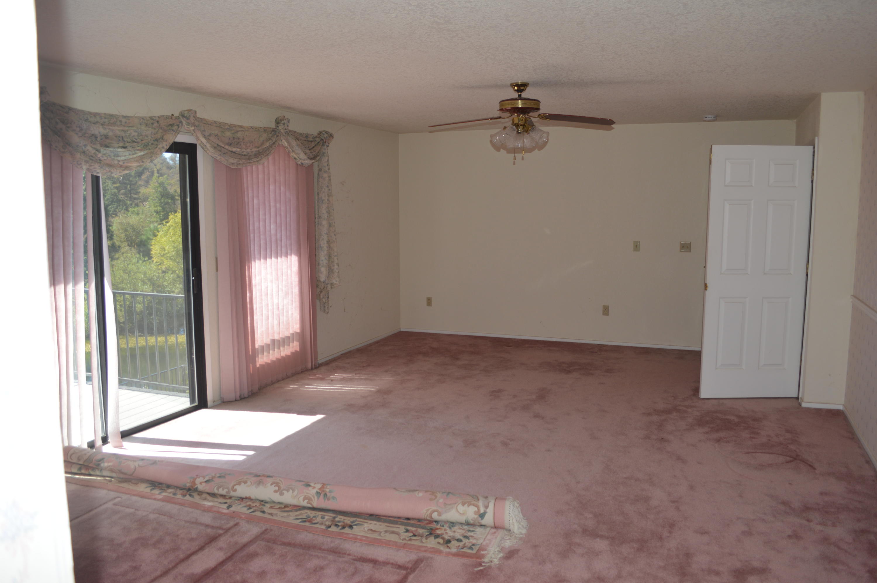 30049 Shingletown Ridge Road Shingletown, CA 96088 - Photo 11 of 28 Master Bedrooom