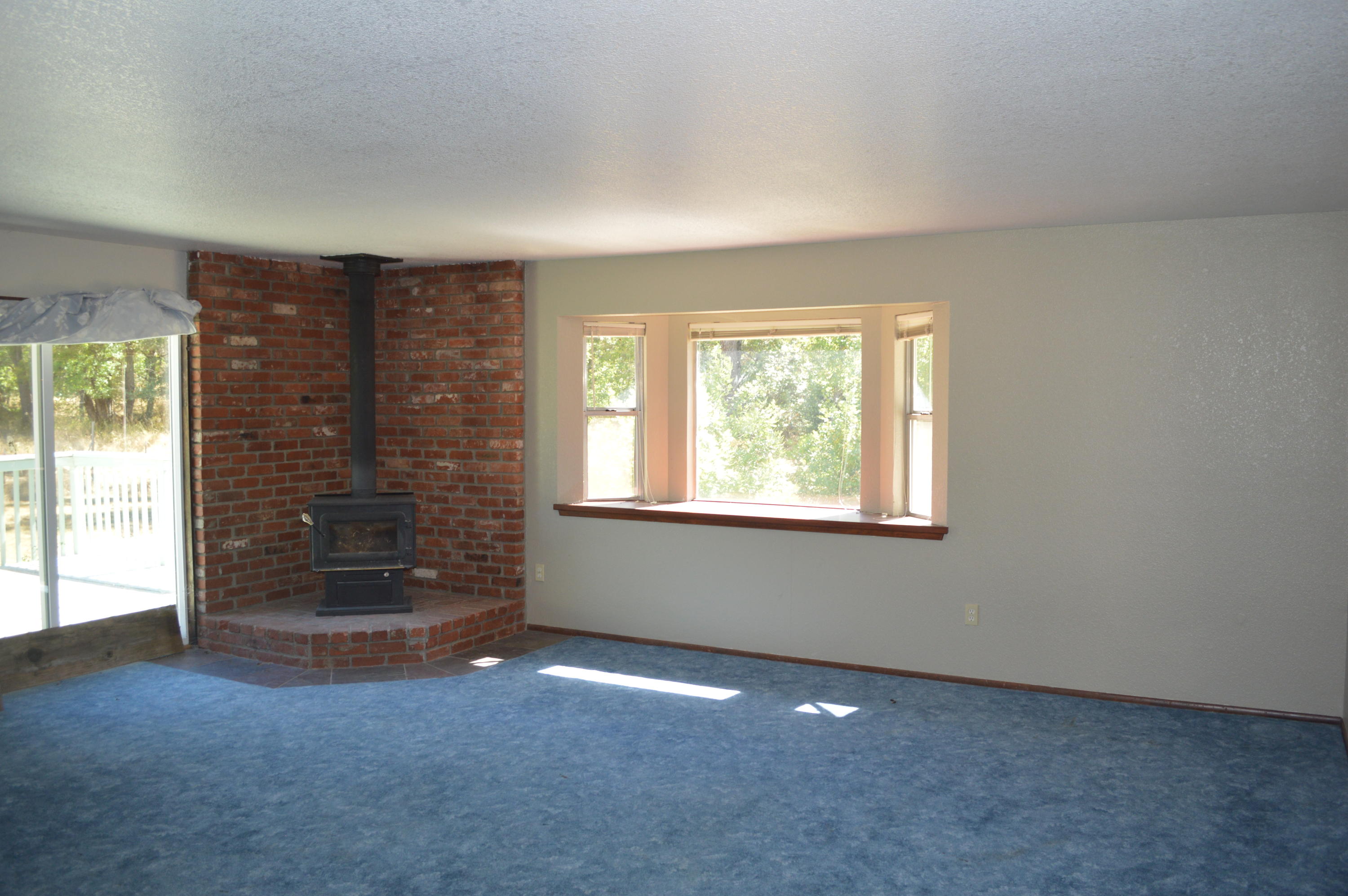 30049 Shingletown Ridge Road Shingletown, CA 96088 - Photo 17 of 28 Living Room of 2nd House