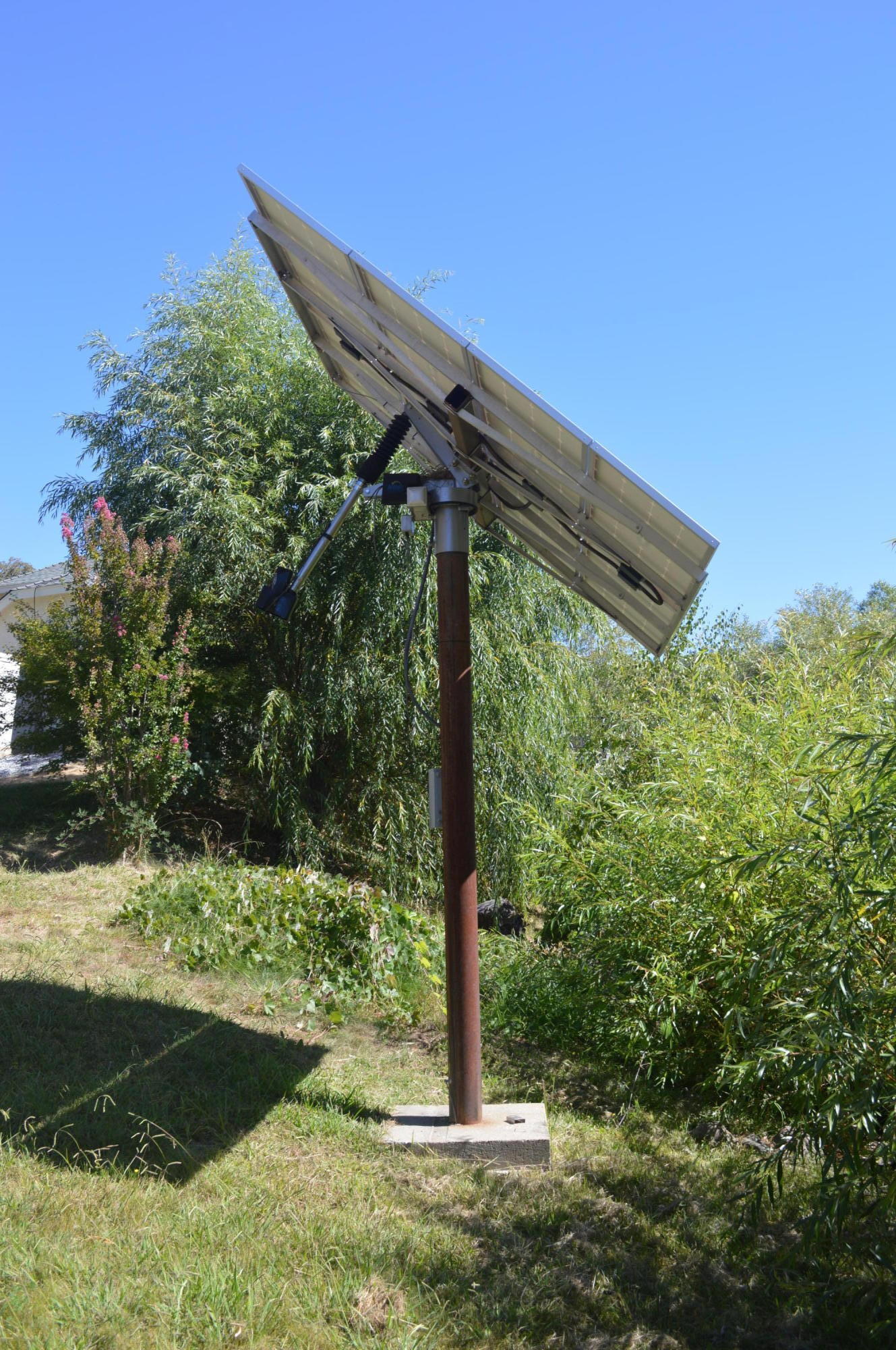 30049 Shingletown Ridge Road Shingletown, CA 96088 - Photo 22 of 28 One of 2 Solar towers that move