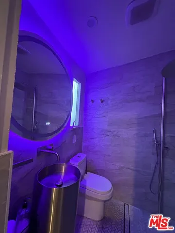 $5,750 | North Vista Street, Los Angeles, CA 90036