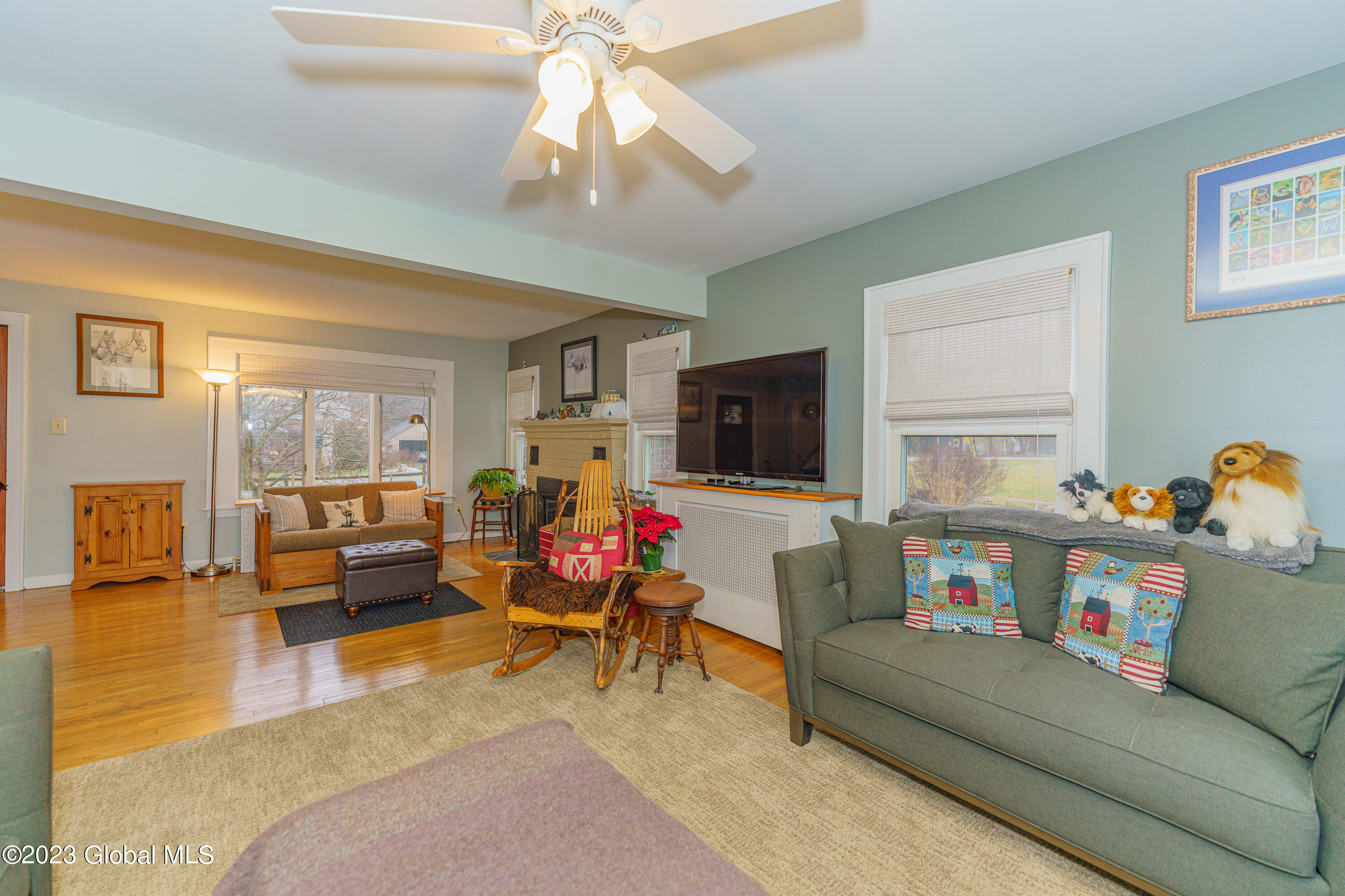 357 Hop City Road Ballston, NY 12020 - Photo 13 of 61 1 Livingroom 3