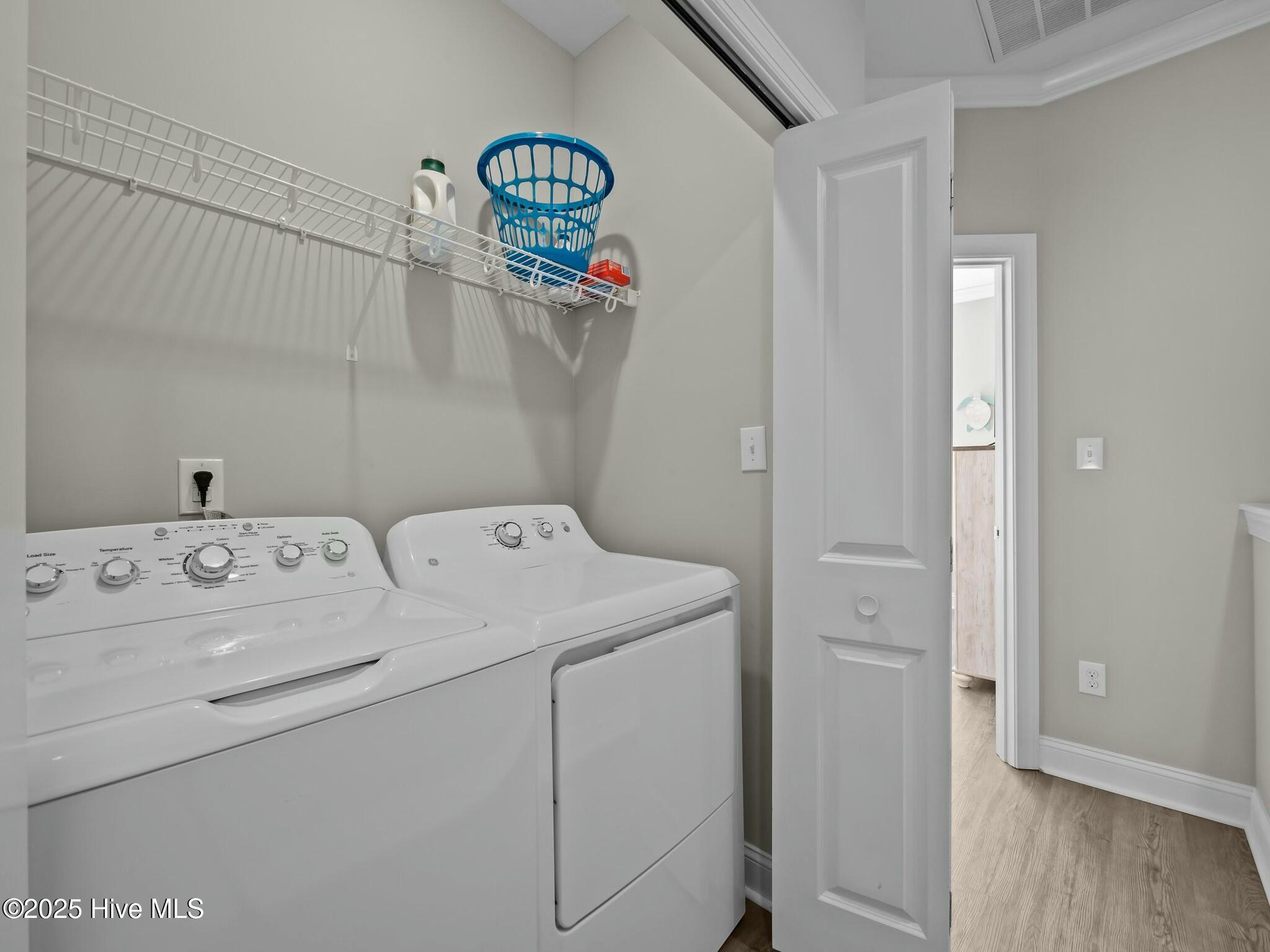 2800 West Fort Macon Road, Unit 56 Atlantic Beach, NC 28512 - Photo 33 of 49 Laundry