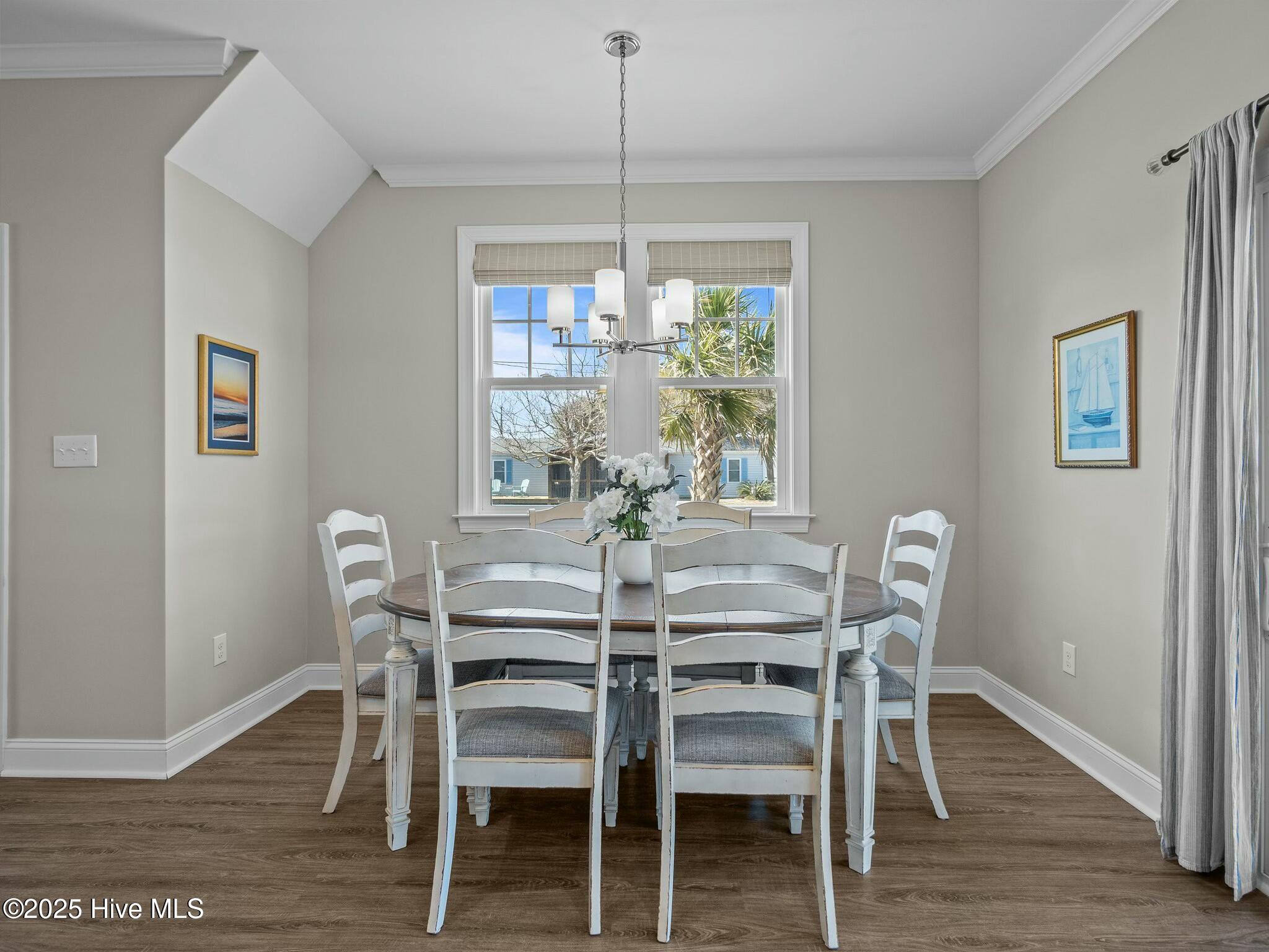 2800 West Fort Macon Road, Unit 56 Atlantic Beach, NC 28512 - Photo 10 of 49 Dining Area