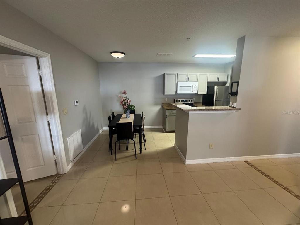 4356 South Kirkman Road, Unit 511 Orlando, FL 32811 - Photo 5 of 17