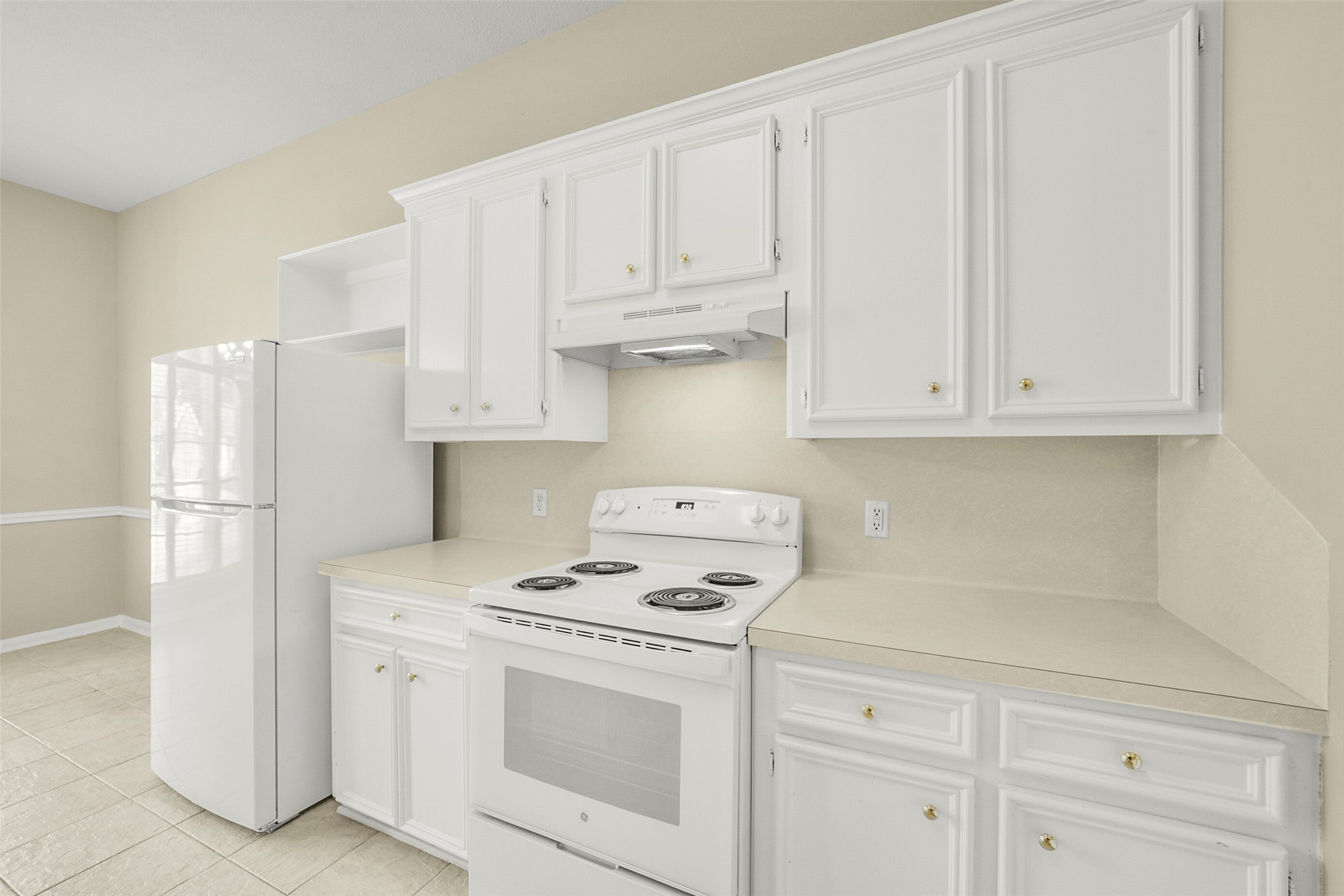 1748 Hazelwood Street Conroe, TX 77301 - Photo 11 of 33