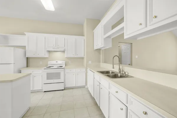 $239,900 | 1748 Hazelwood Street, Conroe, TX 77301