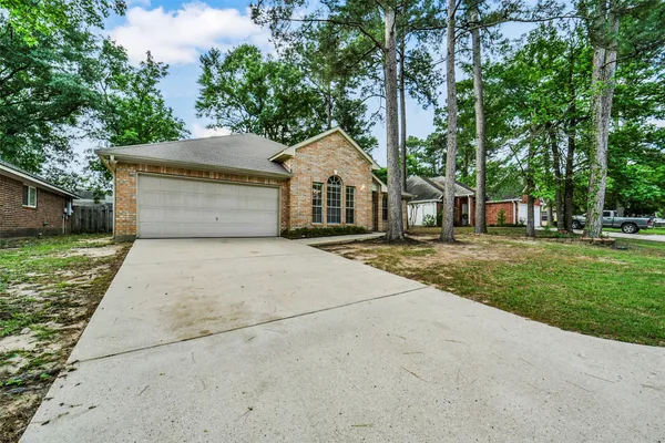 $239,900 | 1748 Hazelwood Street, Conroe, TX 77301