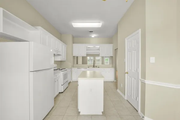 $239,900 | 1748 Hazelwood Street, Conroe, TX 77301