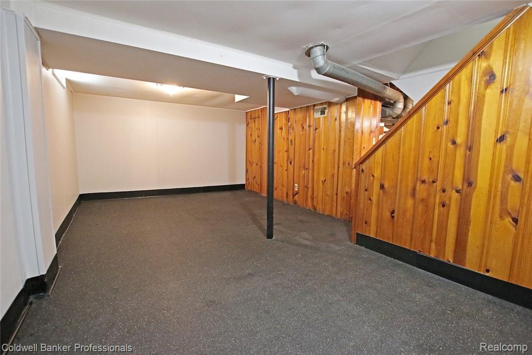 1890 Columbia Road Berkley, MI 48072 - Photo 33 of 42 34) Basement Family Room.jpg