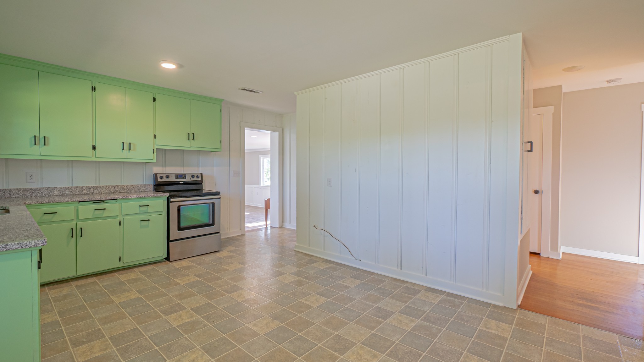 299 Piper Road Portland, TN 37148 - Photo 17 of 34 a kitchen with window and cabinets