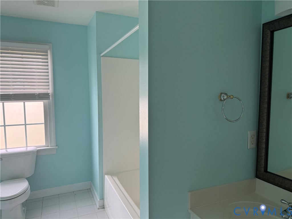 9018 Brigadier Road Mechanicsville, VA 23116 - Photo 8 of 11 2nd floor hall bath