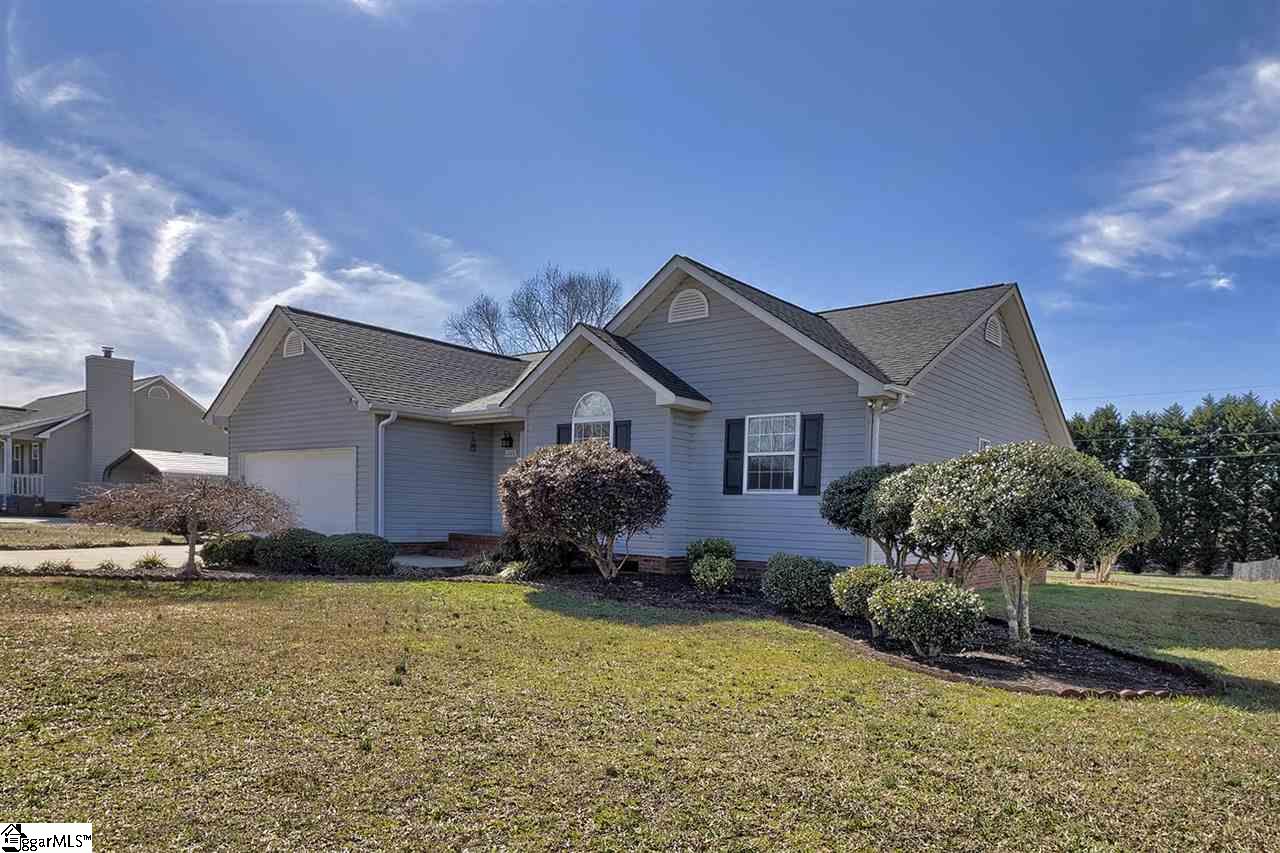 1226 Durham Road Piedmont, SC 29673 - Photo 2 of 29