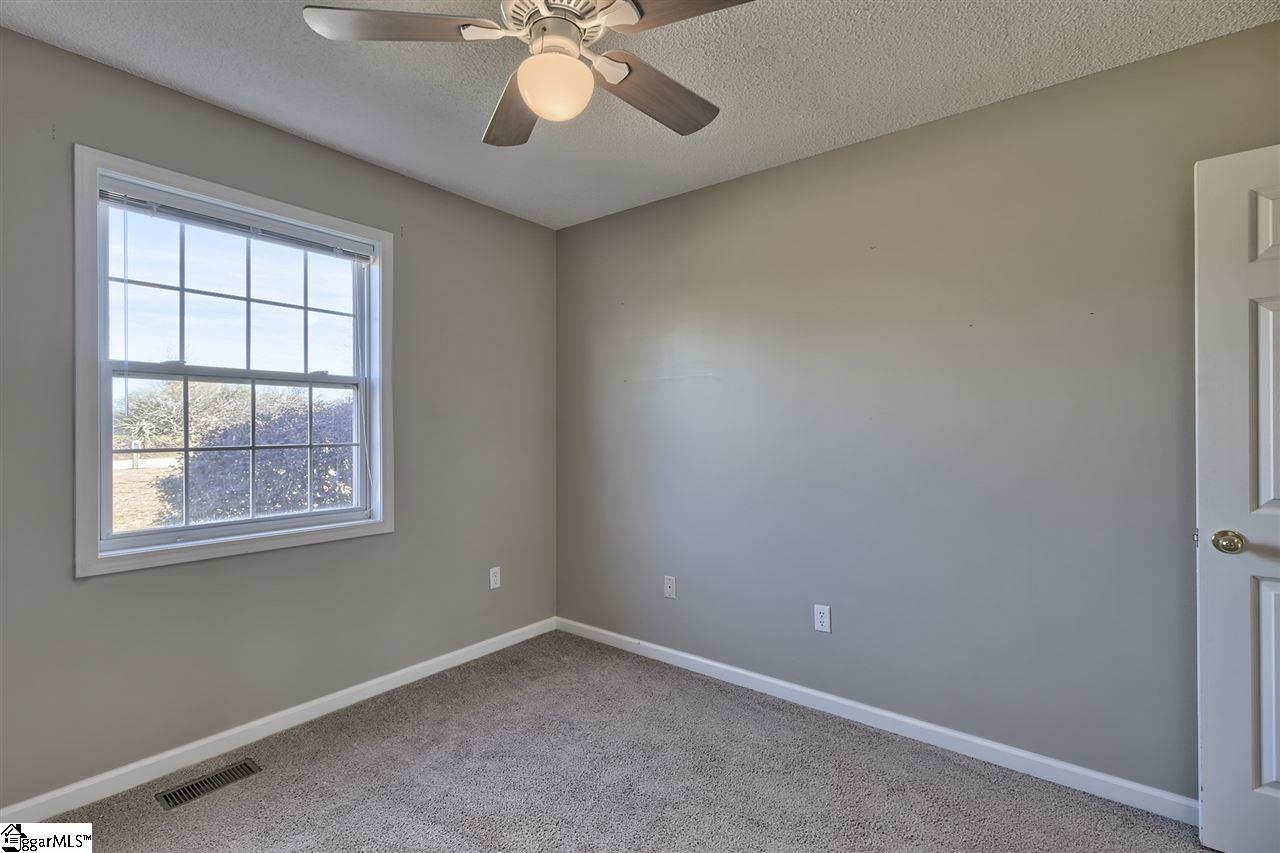 1226 Durham Road Piedmont, SC 29673 - Photo 17 of 29