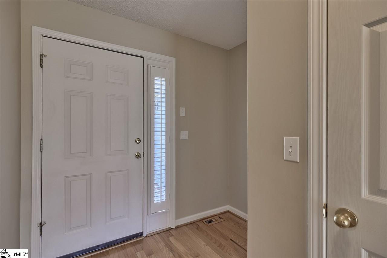 1226 Durham Road Piedmont, SC 29673 - Photo 4 of 29