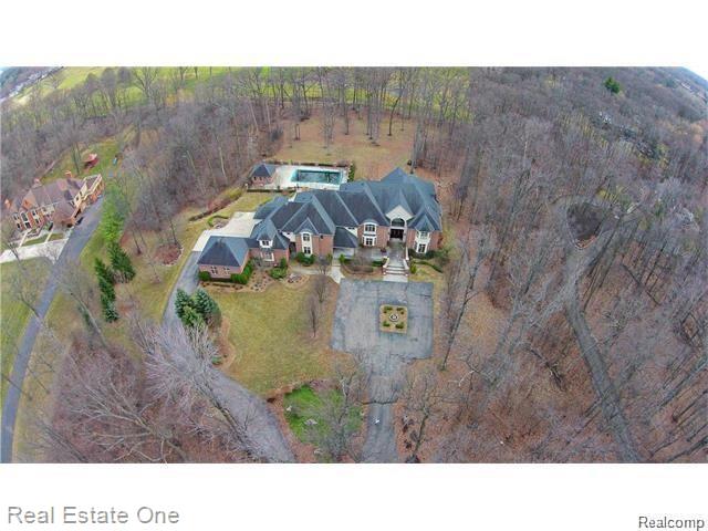 32400 Rock Ridge Lane Farmington Hills, MI 48334 - Photo 3 of 44