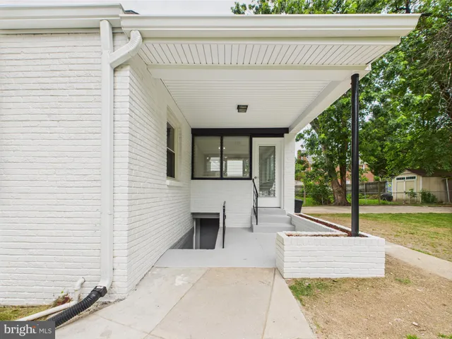 $499,999 | 3404 Lancer Drive, Hyattsville, MD 20782