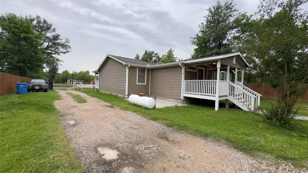 $1,850 | 21253 South Street, New Caney, TX 77357