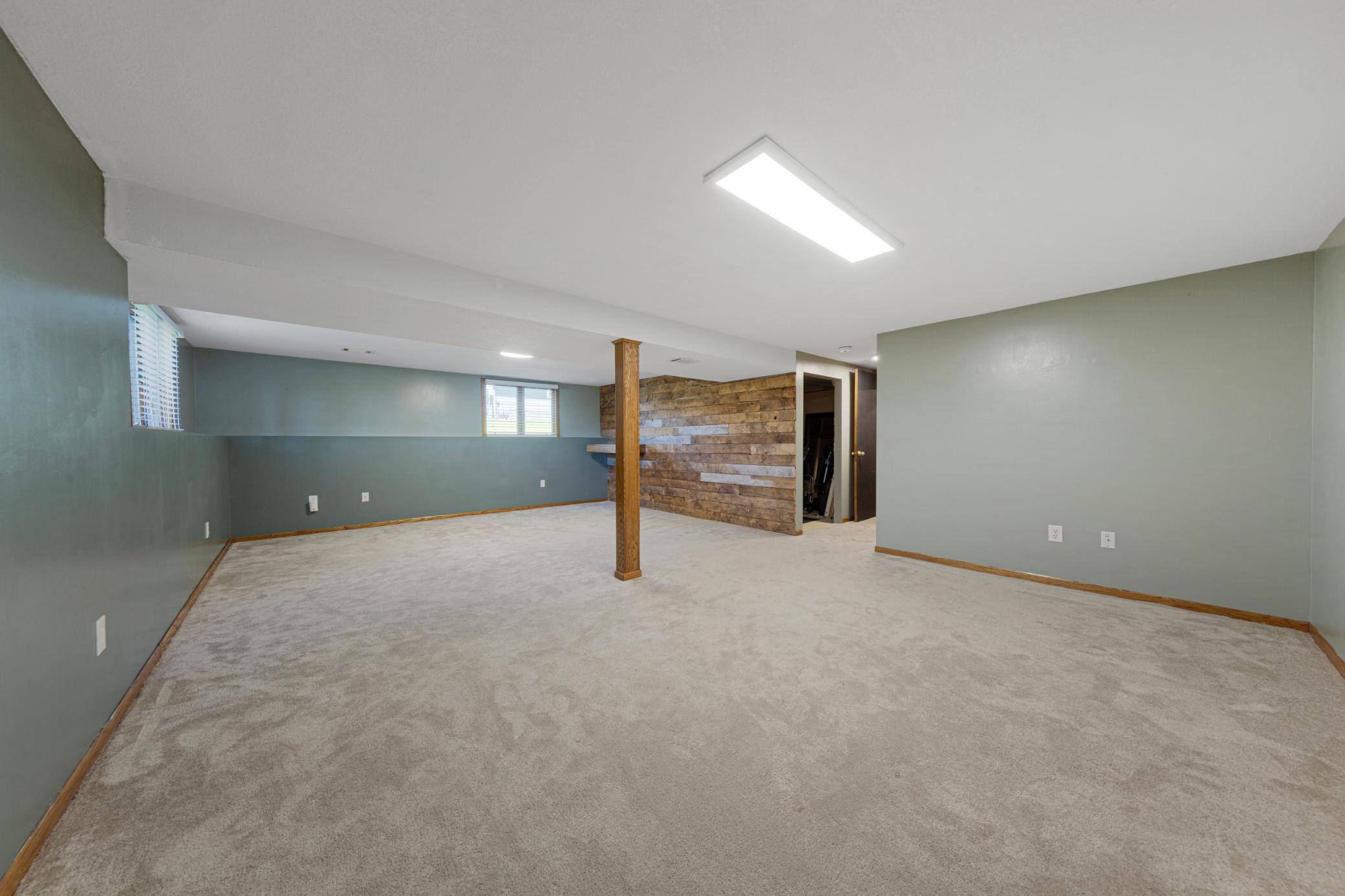 421 10th Avenue Southeast Faribault, MN 55021 - Photo 34 of 50