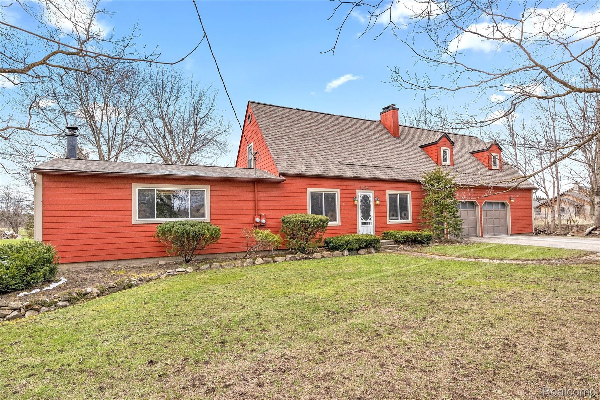 1320 Pingree Road Howell, MI 48843 - Photo 3 of 48 03.jpg