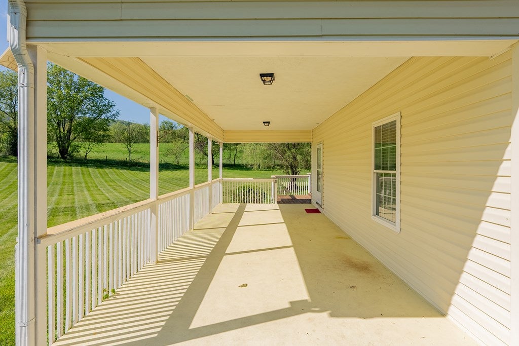 105 Sunny Road Max Meadows, VA 24360 - Photo 39 of 54 Gallery Image 39