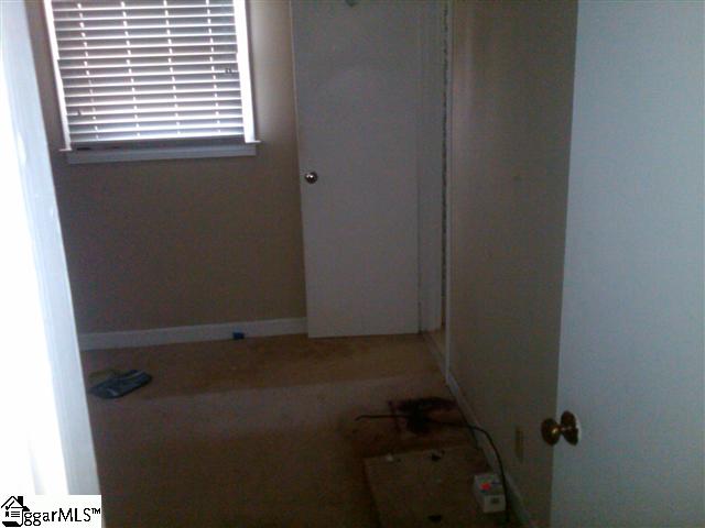 21 Wolseley Road Greenville, SC 29615 - Photo 8 of 9 Gallery Image 8