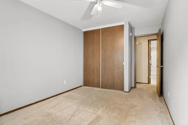 $109,900 | 2011 East 122nd Street, Unit D24, Burnsville, MN 55337