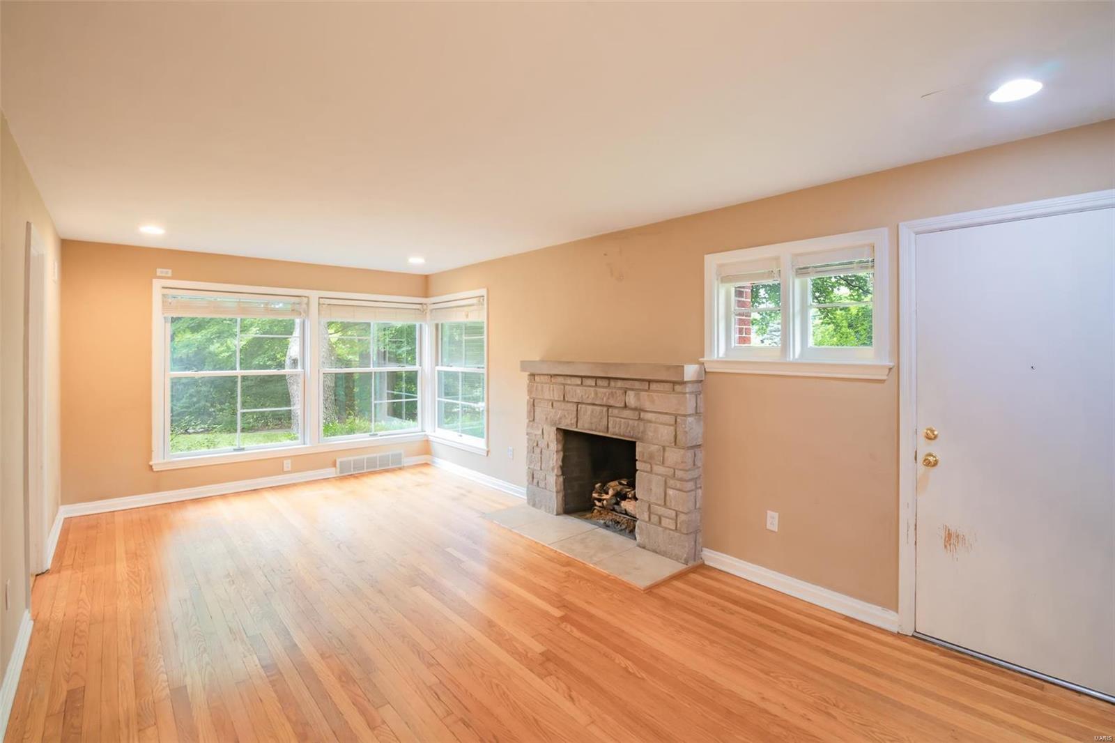 900 Dielman Road St. Louis, MO 63132 - Photo 2 of 29 Gallery Image 2