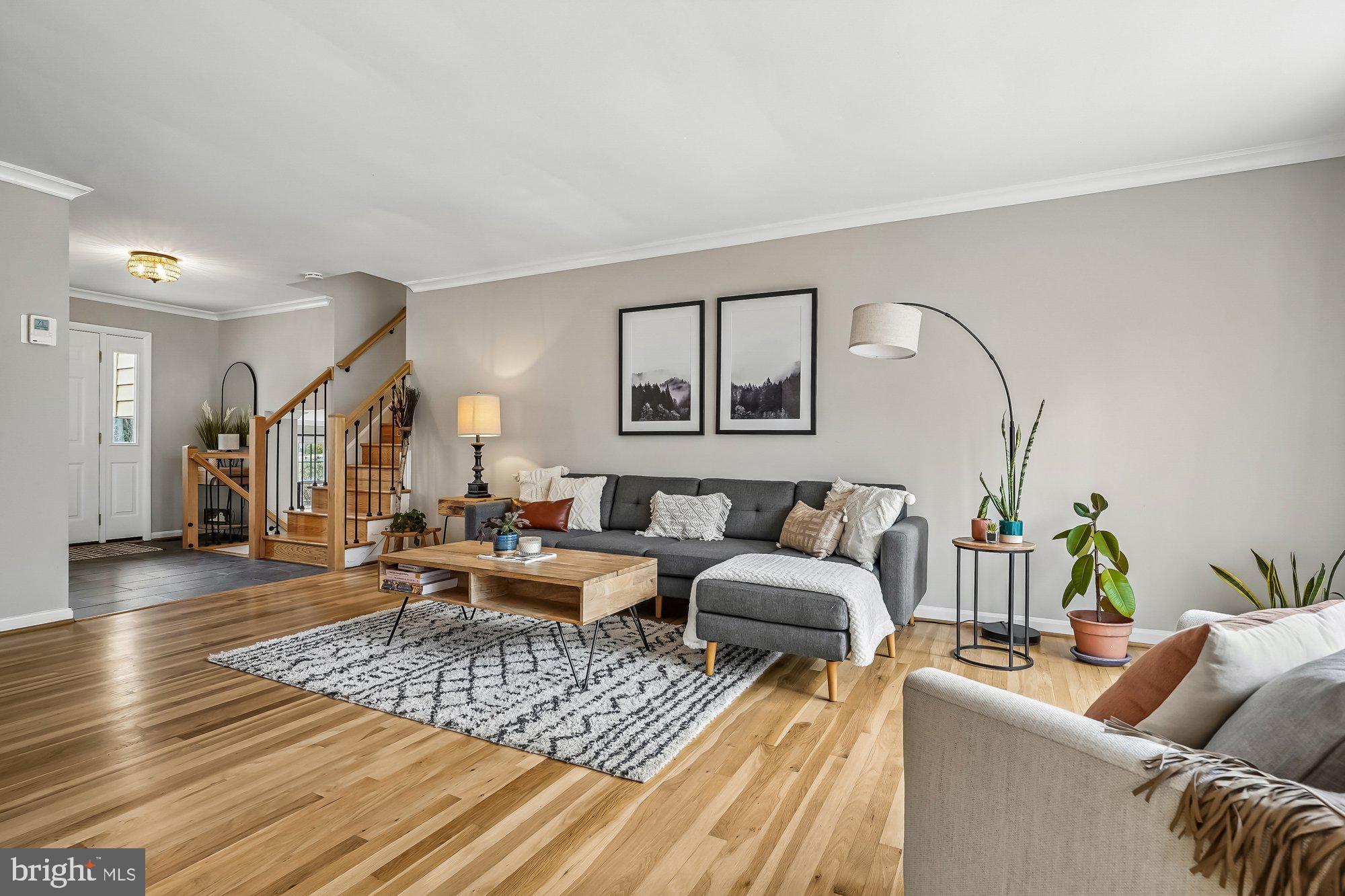 2502 Woodcutter Court Reston, VA 20191 - Photo 6 of 73 Living Room