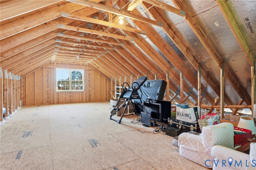 12050 Cameron Creek Road Glen Allen, VA 23059 - Photo 28 of 36 a view of entryway with a room