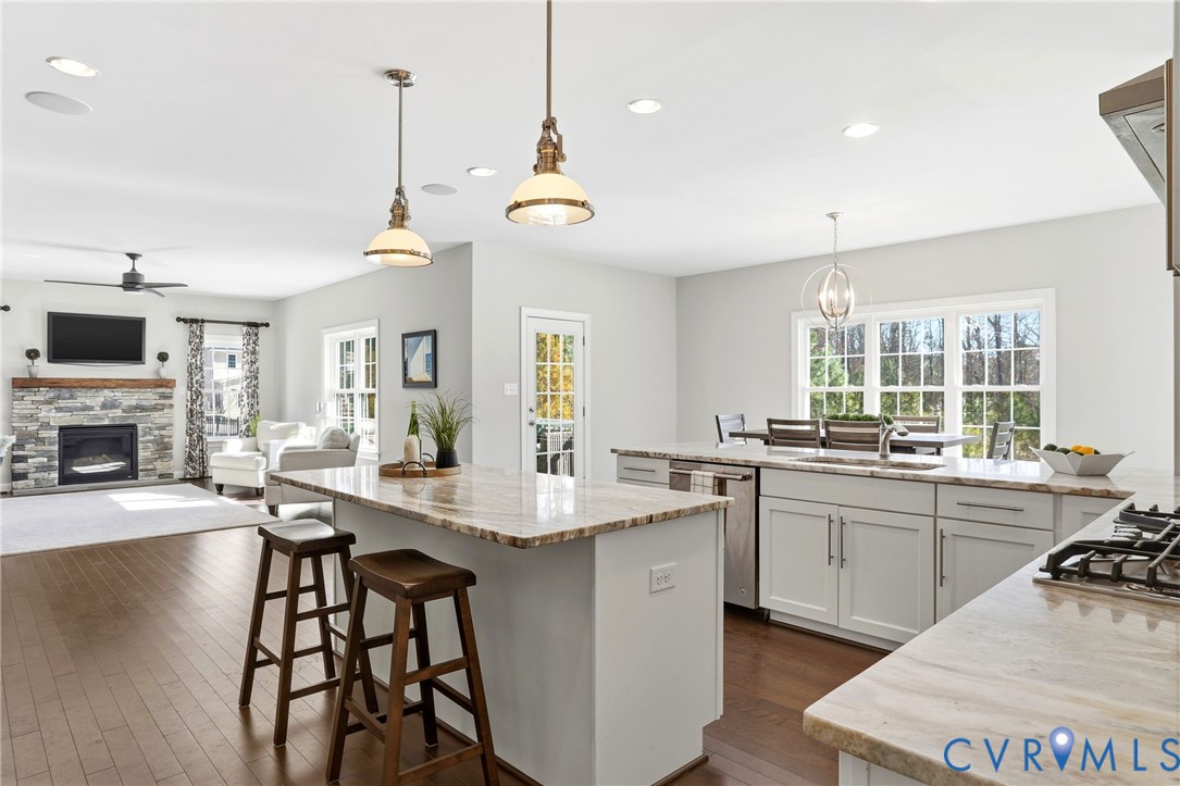 12050 Cameron Creek Road Glen Allen, VA 23059 - Photo 9 of 36 Pendant lighting on Island