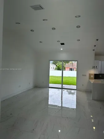 $5,000 | 15620 Northwest 39th Court, Miami Gardens, FL 33054