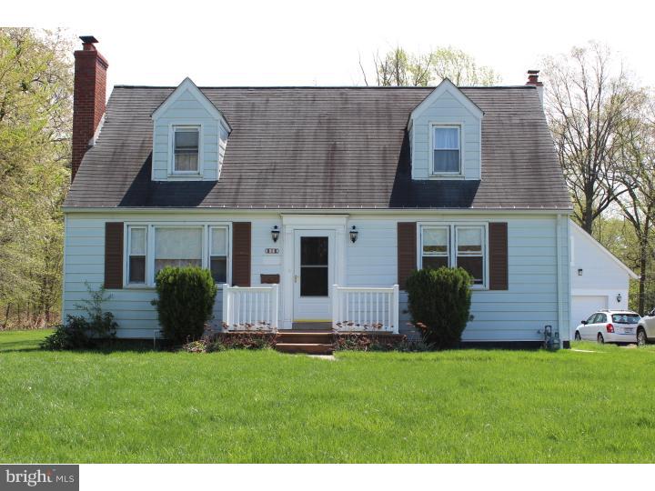 816 East Evesham Road Glendora, NJ 08029 - Photo 2 of 12 Exterior Front