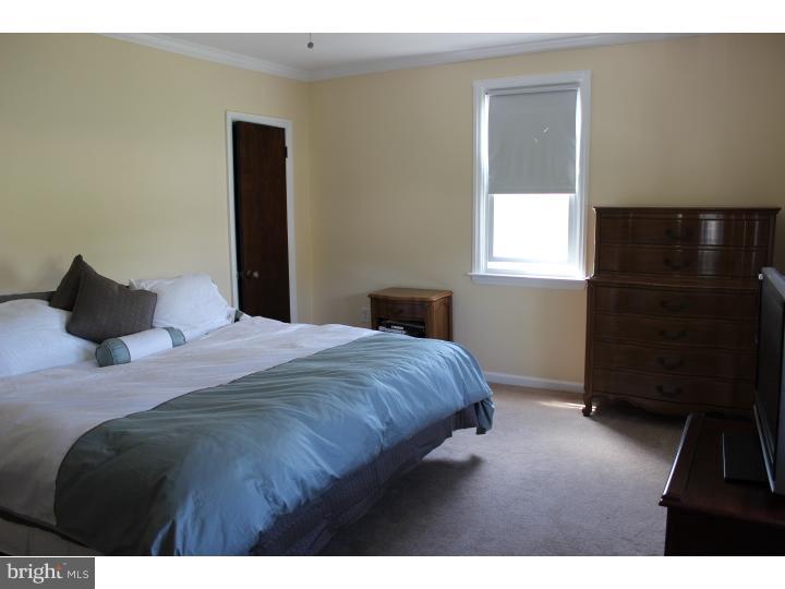 816 East Evesham Road Glendora, NJ 08029 - Photo 6 of 12 Bedroom - Main
