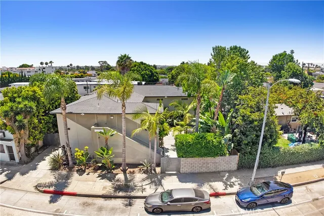 $2,700,000 | 12044 Washington Boulevard, Los Angeles, CA 90066