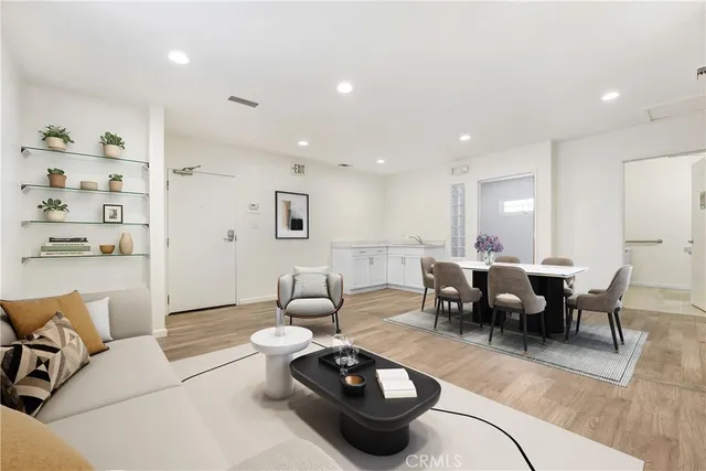 $2,700,000 | 12044 Washington Boulevard, Los Angeles, CA 90066