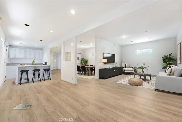 $2,700,000 | 12044 Washington Boulevard, Los Angeles, CA 90066