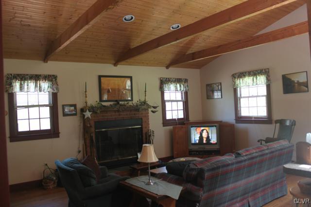 1539 Spring Valley Road Bethlehem, PA 18015 - Photo 12 of 20 Gallery Image 12