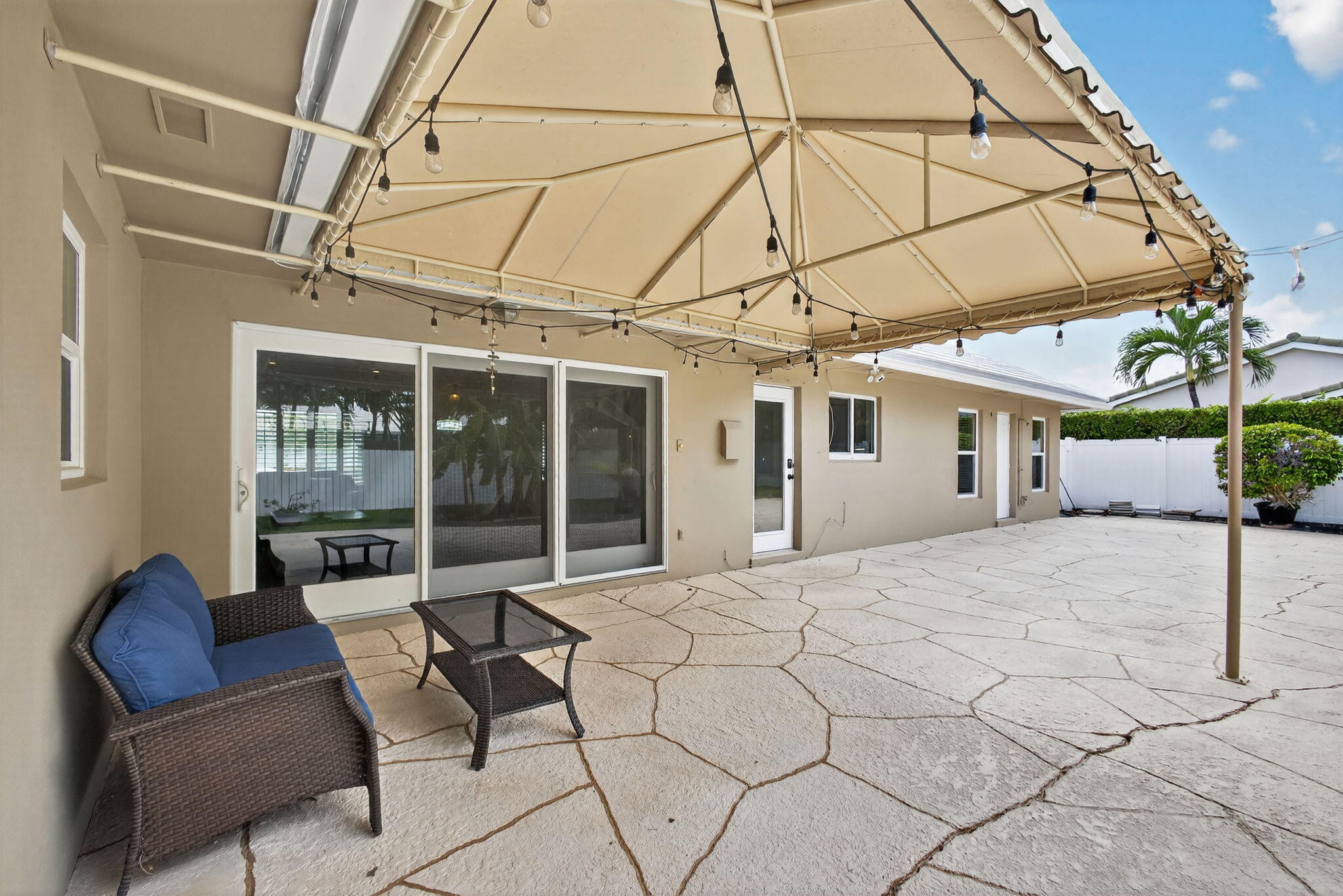 1206 Dolphin Road Singer Island, FL 33404 - Photo 57 of 65 Back yard