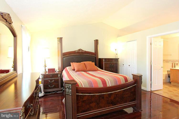 3045 Memory Lane Silver Spring, MD 20904 - Photo 10 of 21 Bedroom (Master)