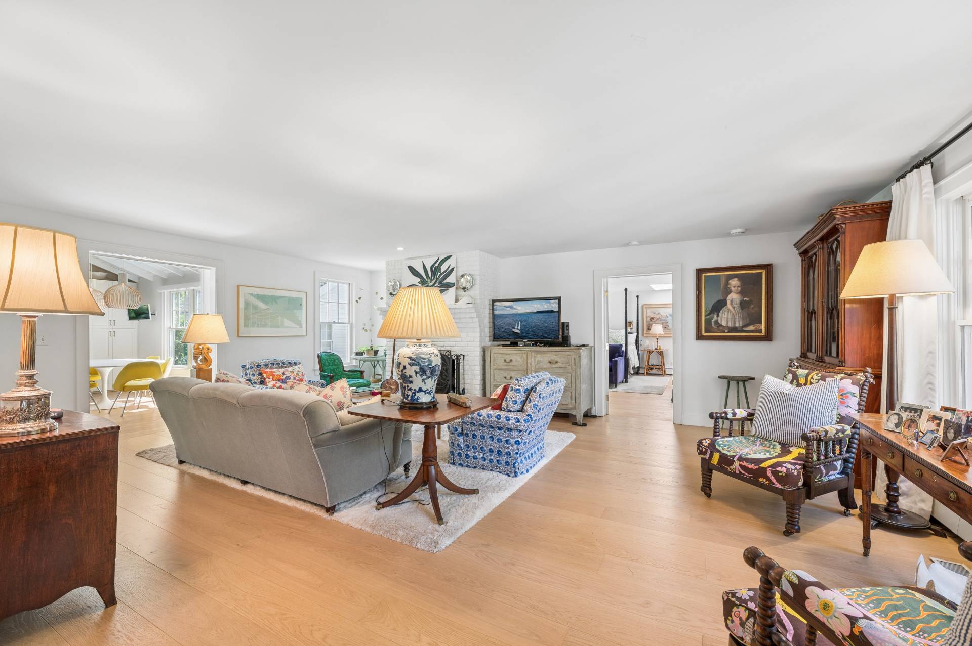 237 Maple Lane Bridgehampton, NY 11932 - Photo 2 of 27 Gallery Image 2