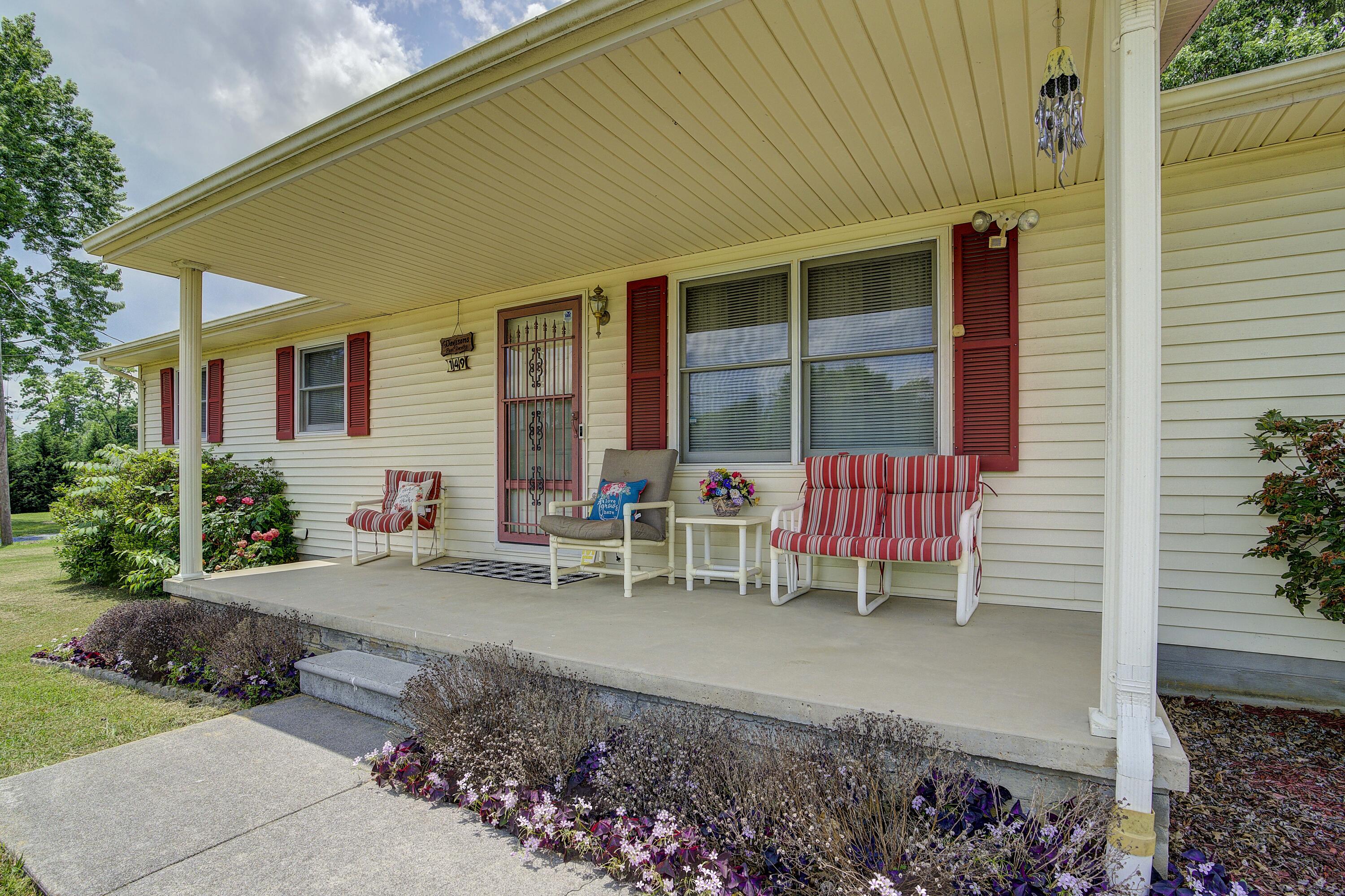 149 Fairridge Road Johnson City, TN 37604 - Photo 2 of 17 BAB045AA-29B1-4AB4-BAA5-DF29AED8BAAB