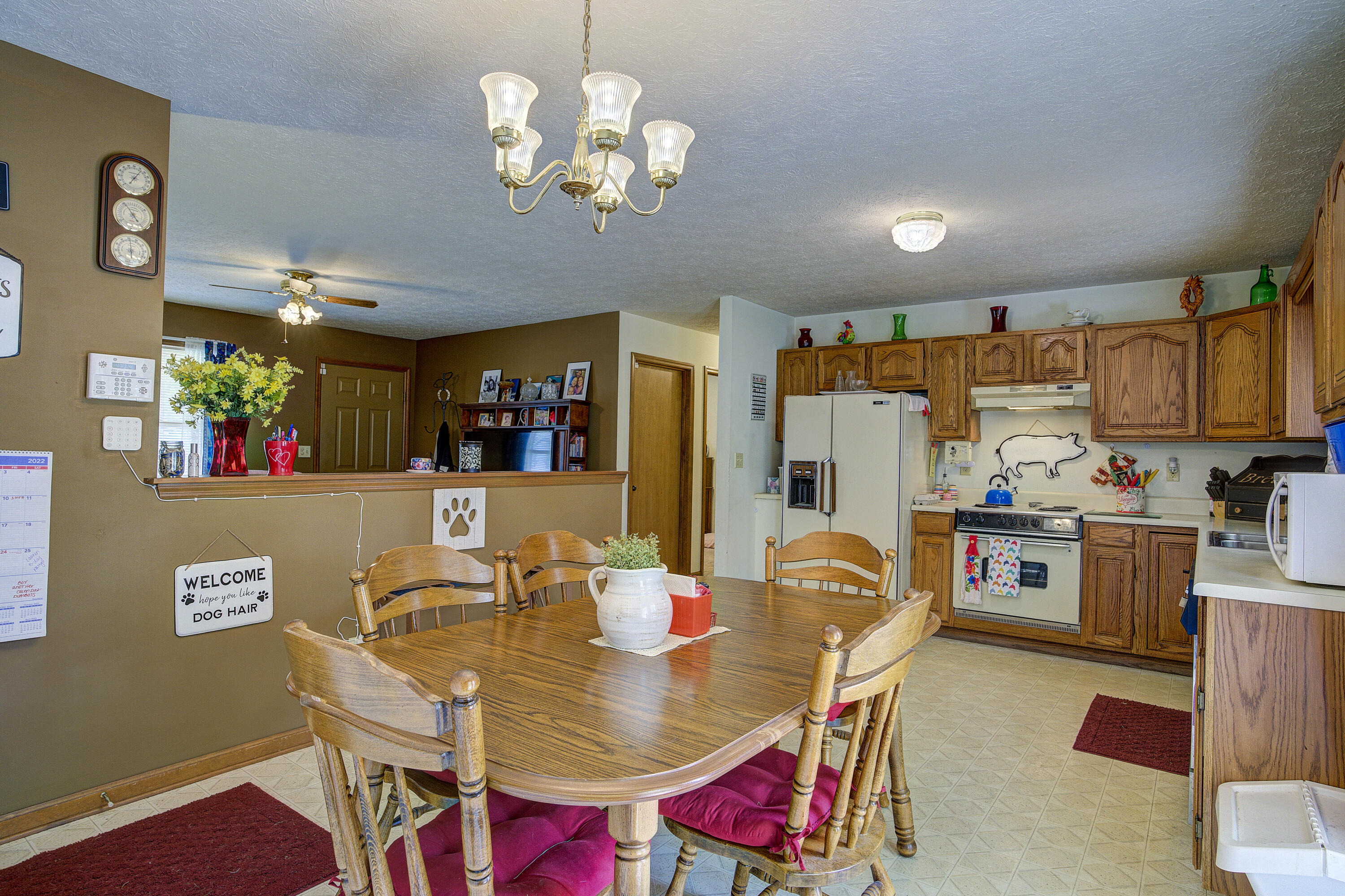 149 Fairridge Road Johnson City, TN 37604 - Photo 8 of 17 828457A8-69D1-4B37-9ADF-C26C7B7C6511