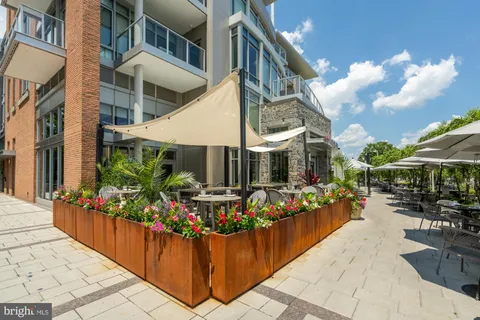 $549,900 | 125 North Lee Street, Unit DH407, Alexandria, VA 22314