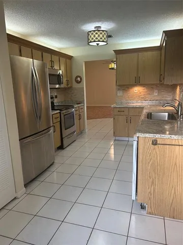 $2,700 | 9321 Southwest 23rd Street, Unit 3604, Davie, FL 33324