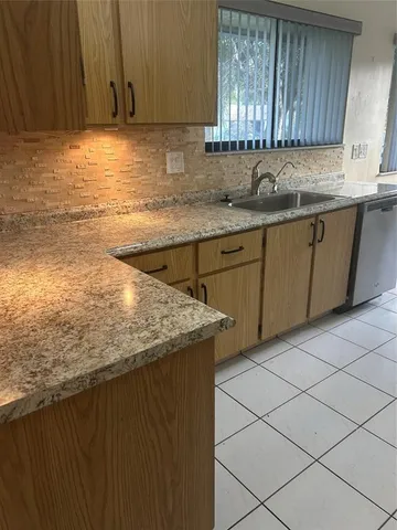 $2,700 | 9321 Southwest 23rd Street, Unit 3604, Davie, FL 33324