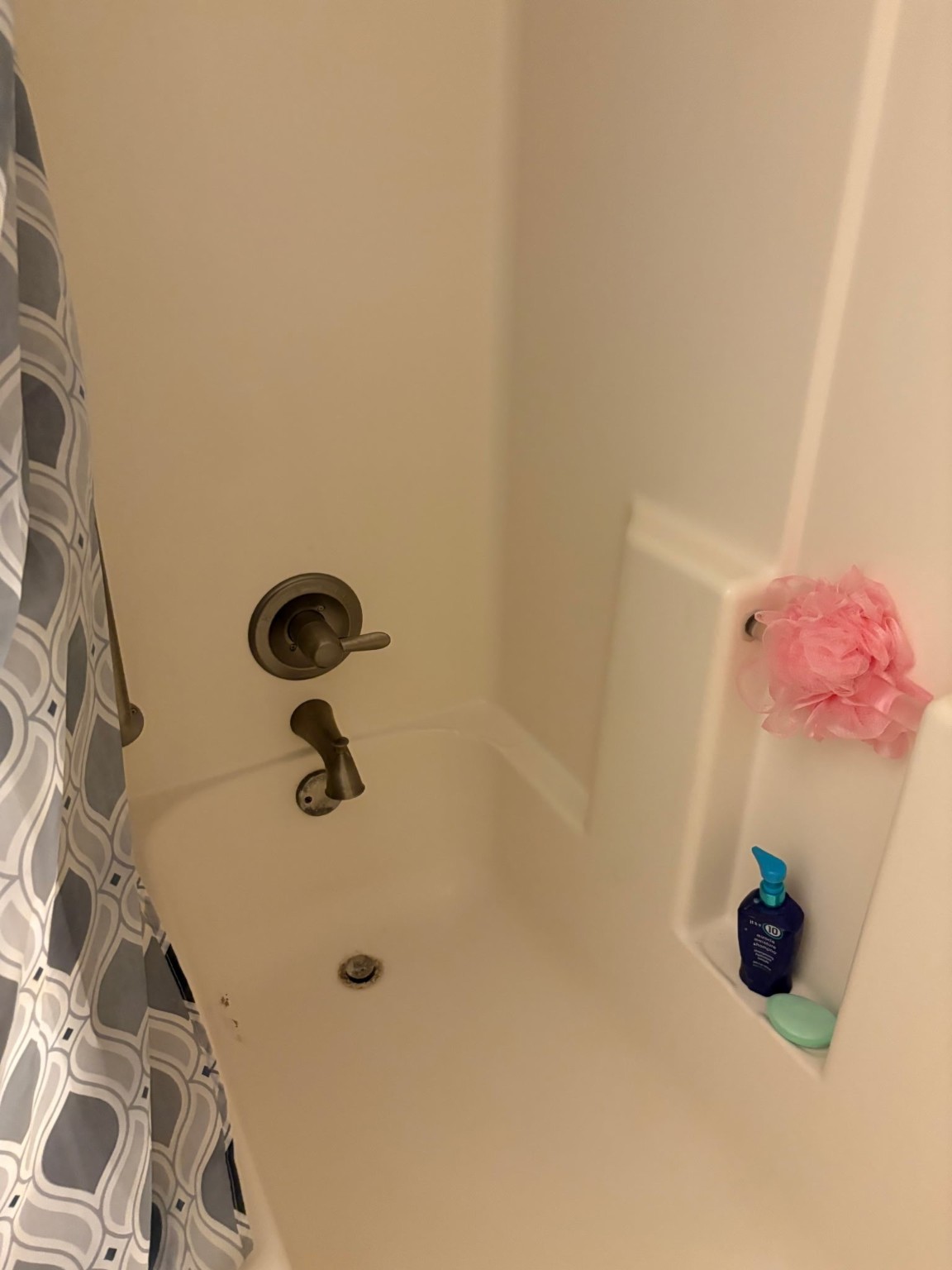 4915 West Farm To Market 1462 Rosharon, TX 77583 - Photo 13 of 17 a bathroom with a sink and a shower